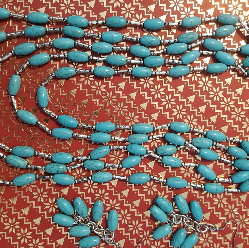 Blue Howlite Earrings and Necklace - Picture 4 of 6